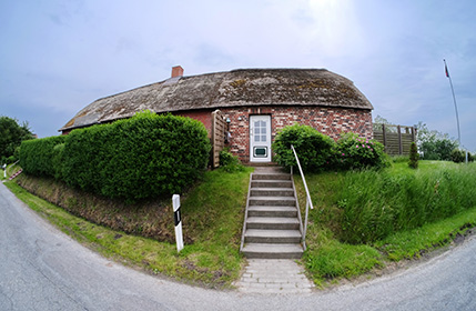 ferienhaus-pellworm-reetdachkate